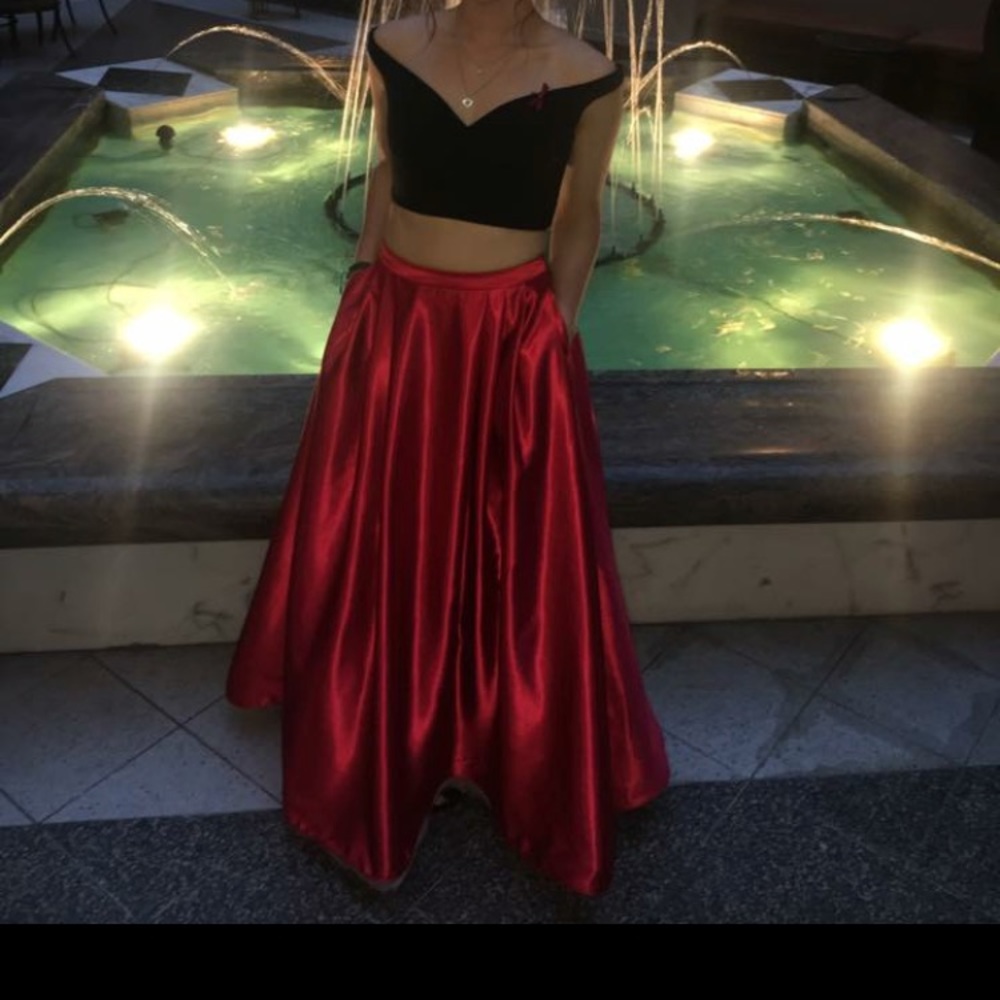 Sherri Hill red 2 piece prom dress